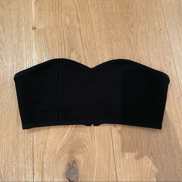 Miss Circle Crop Bandeau Top with Back Exposed Zip in Black Size S - Picture 1 of 6